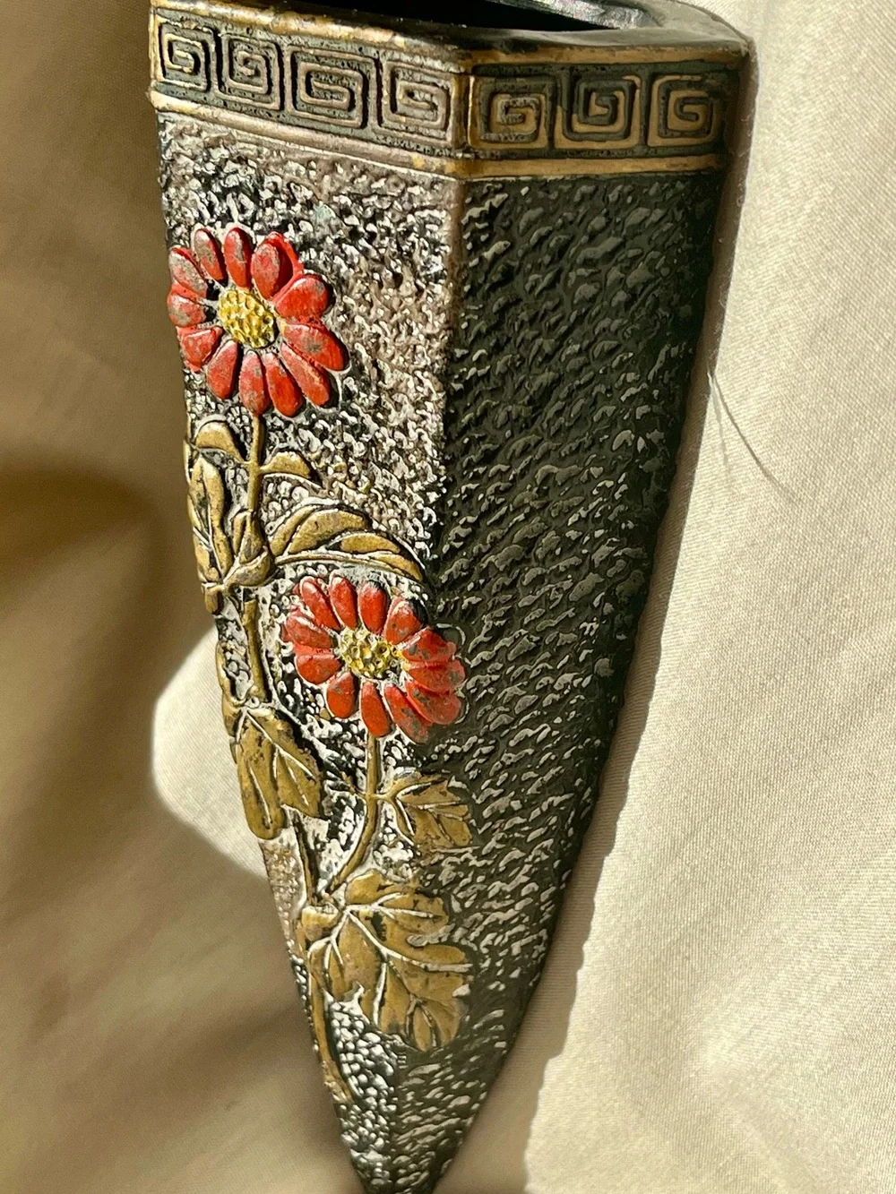 Vtg Tokanabe Japanese Blackware Ceramic Wall Pocket Vase Flower Planter Orange - Picture 9 of 16